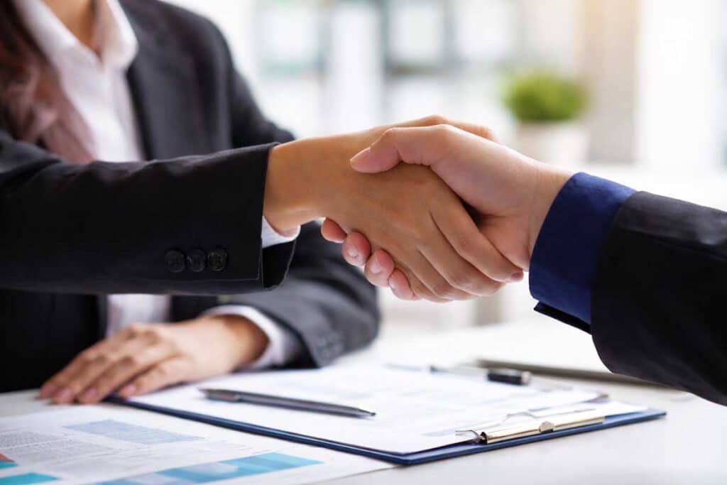 Πρόγραμμα 55+: Σε αναμονή οι δήμοι για προσωπικό πριν το καλοκαίρι