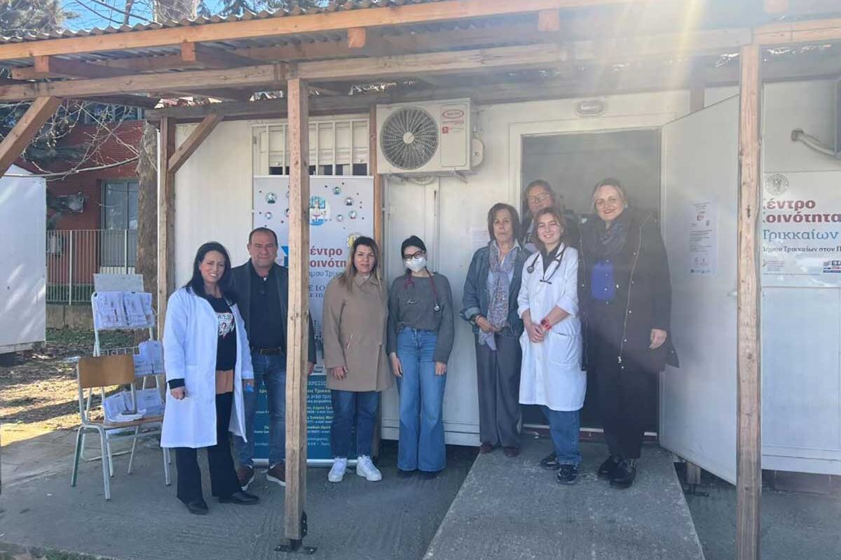Εμβολιασμοί και παιδιατρικές εξετάσεις σε παιδιά Ρομά στα Τρίκαλα