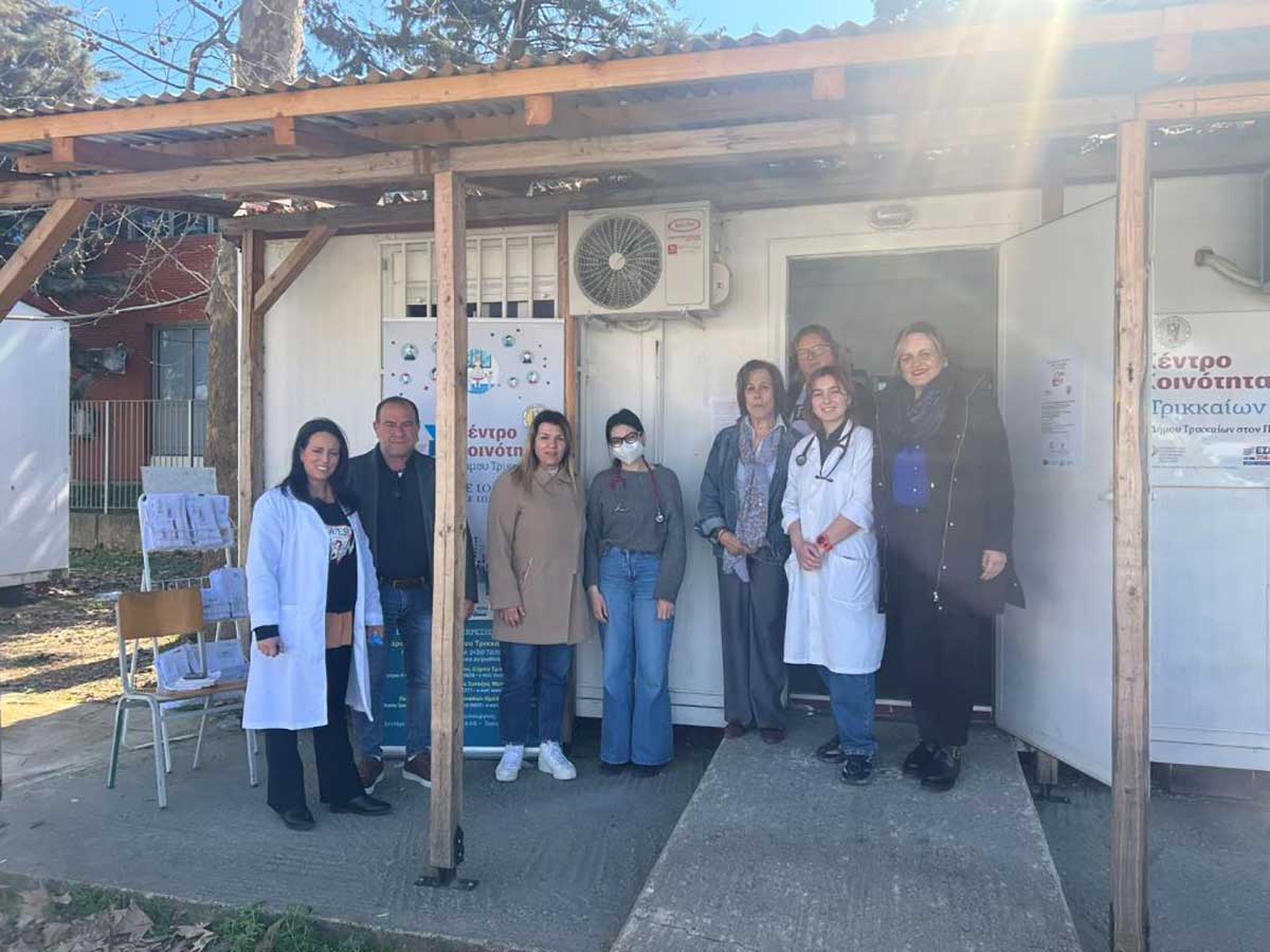 Εμβολιασμοί και παιδιατρικές εξετάσεις σε παιδιά Ρομά στα Τρίκαλα