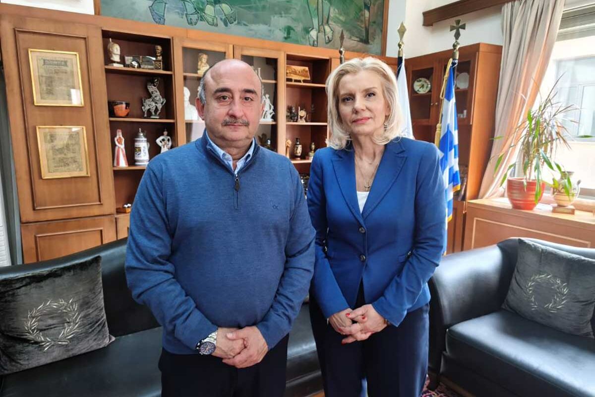 Συνάντηση Σακκά – Καραλαριώτου στα Τρίκαλα για έργα και συνεργασία