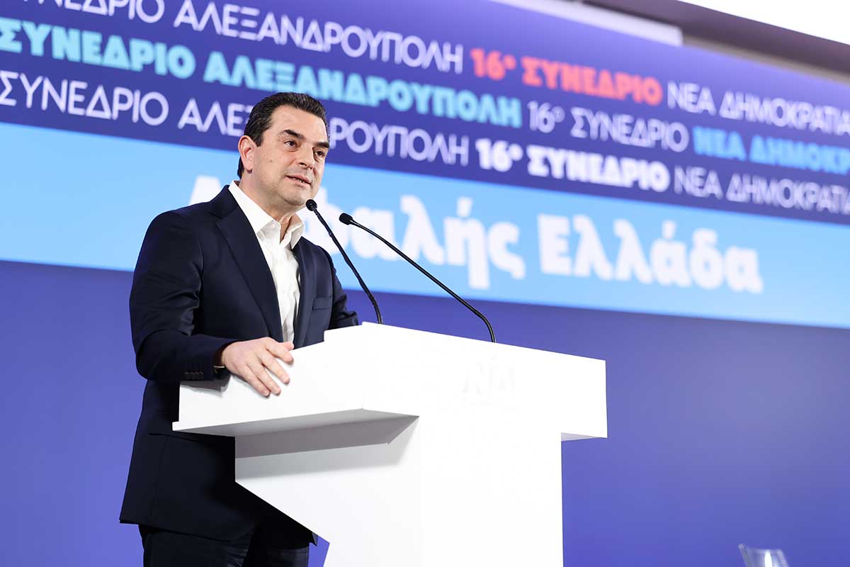 Σκρέκας για 25η Μαρτίου: «Ελλάδα με αυτοπεποίθηση»