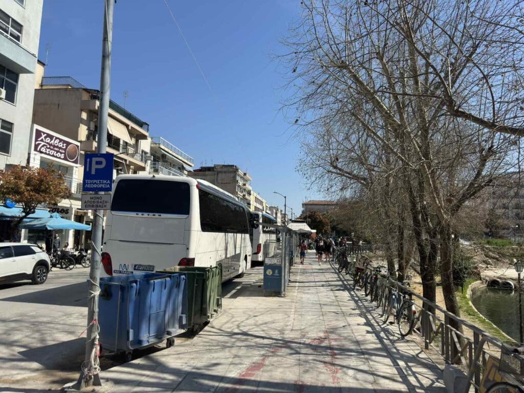 Τουριστικά λεωφορεία με εκδρομείς στον Ημιμαραθώνιο Καλαμπάκα – Τρίκαλα