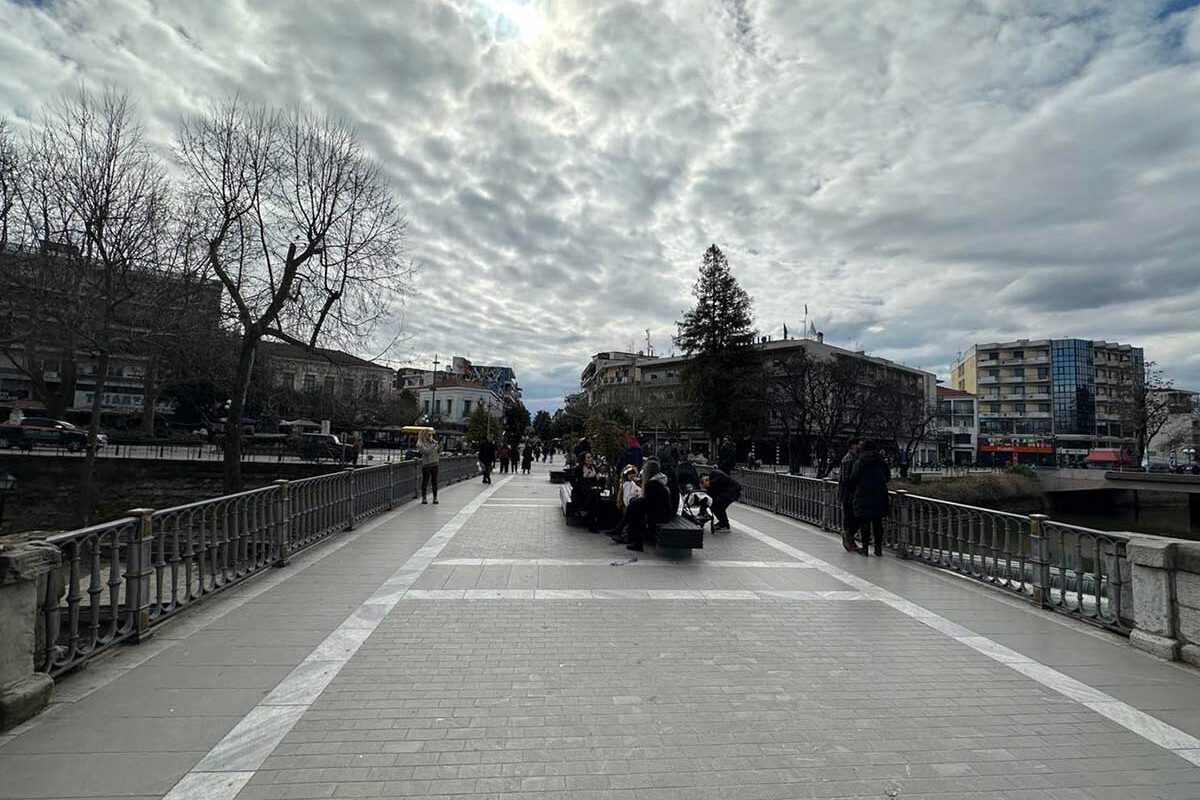 Τρίκαλα: Απότομη «βουτιά» του υδραργύρου και βροχές – Πότε αλλάζει ο καιρός