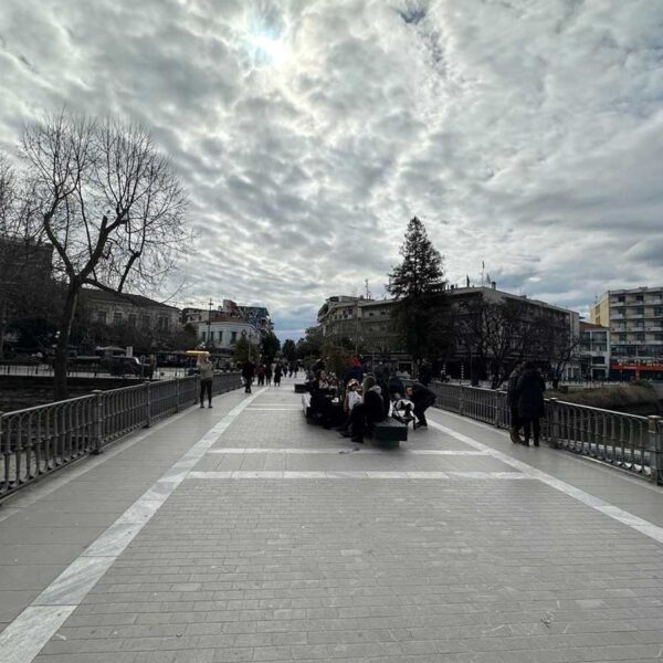 Τρίκαλα: Απότομη «βουτιά» του υδραργύρου και βροχές – Πότε αλλάζει ο καιρός