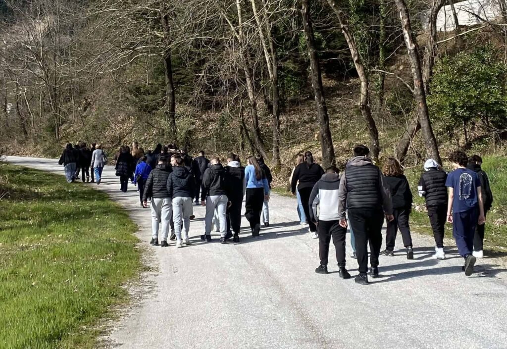 9ο Γυμνάσιο Τρικάλων: Διδακτική επίσκεψη στο Ροπωτό