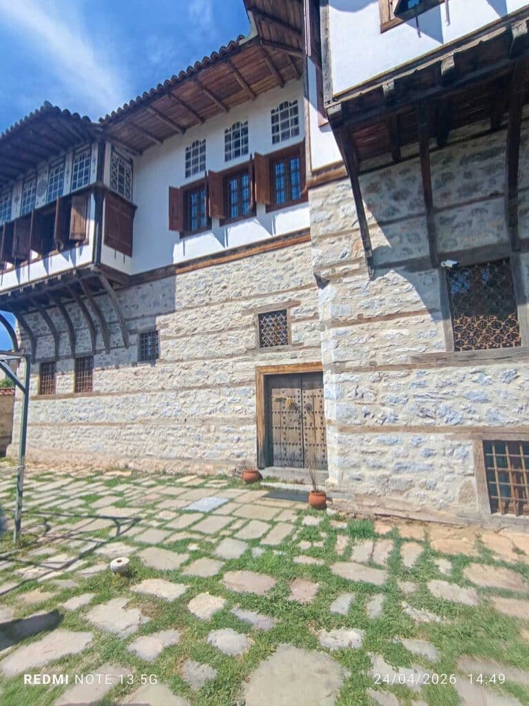 9ο Γυμνάσιο Τρικάλων: Εκδρομή σε Σέρβια και Σιάτιστα