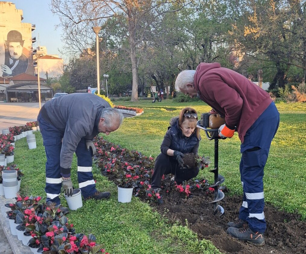 Ανοιξιάτικες φυτεύσεις ομορφαίνουν την Καρδίτσα