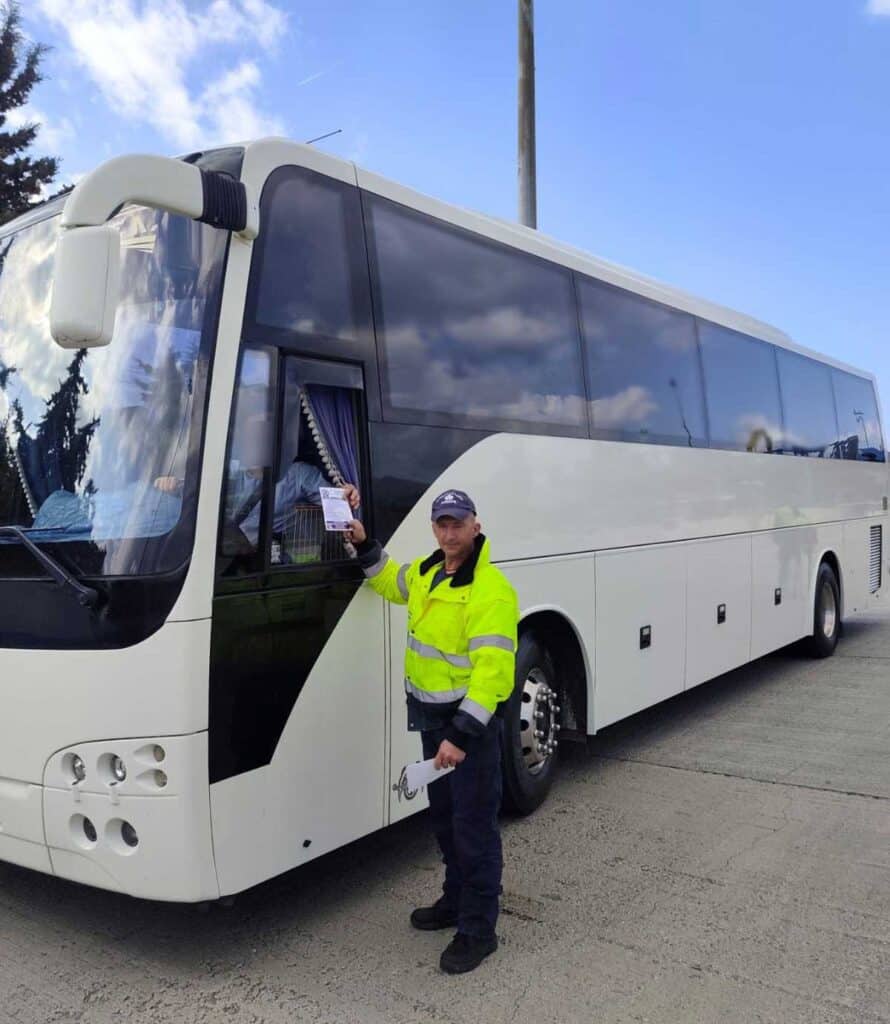 Οδική ασφάλεια Θεσσαλία: Έλεγχοι και φυλλάδια σε οδηγούς για το Πάσχα