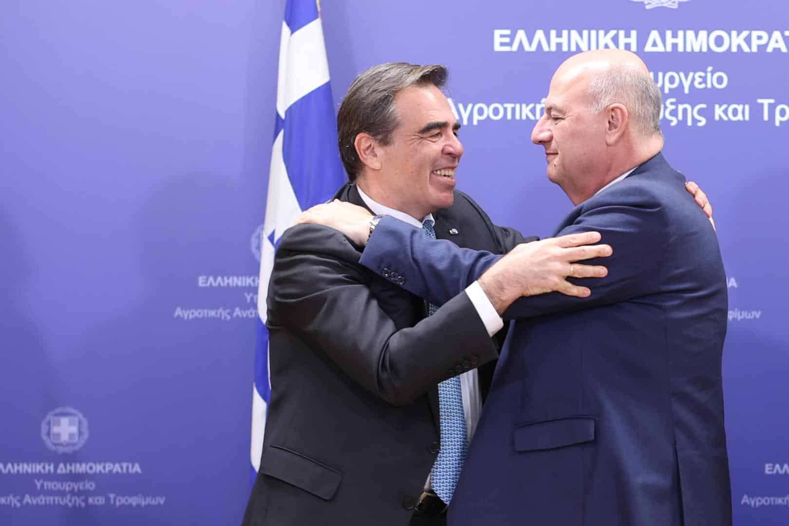 Σχοινάς στο ΥΠΑΑΤ: Ο άνθρωπος των Βρυξελλών παραλαμβάνει χωράφια