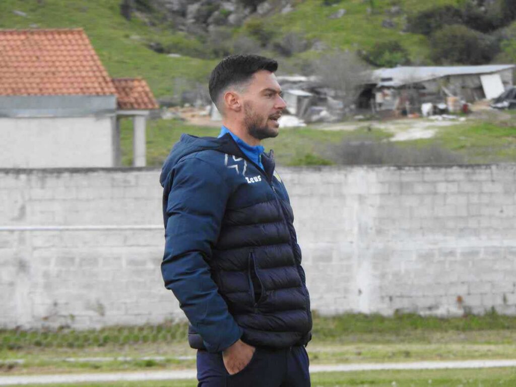 Μαζί δεν κάνουν και χώρια δεν μπορούν. Νεοχώρι και Μετέωρα έμειναν στο 0-0