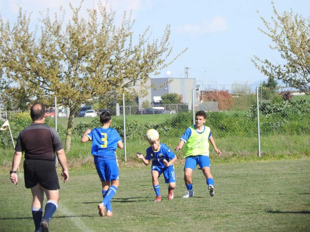 Σ’ εξέλιξη η ποδοσφαιρική γιορτή στη «Μπαλκούρα»