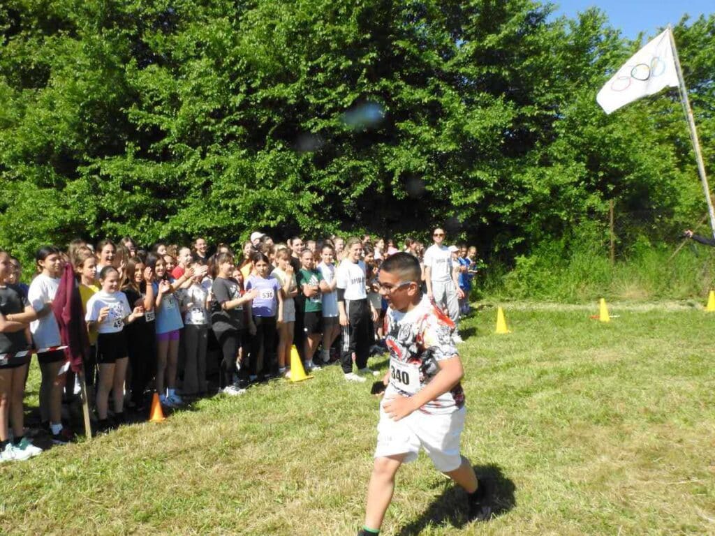 ΤΕΦΑΑ Τρικάλων: Ρεκόρ συμμετοχών στους αγώνες δημοτικών σχολείων 