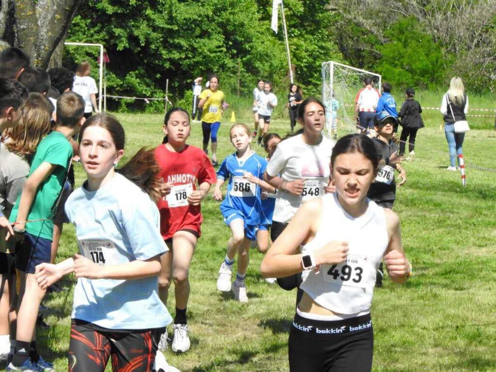 ΤΕΦΑΑ Τρικάλων: Ρεκόρ συμμετοχών στους αγώνες δημοτικών σχολείων 