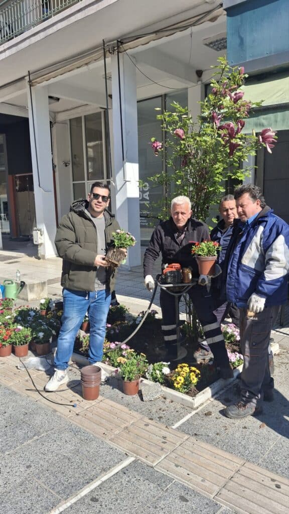 Ανοιξιάτικες φυτεύσεις ομορφαίνουν την Καρδίτσα