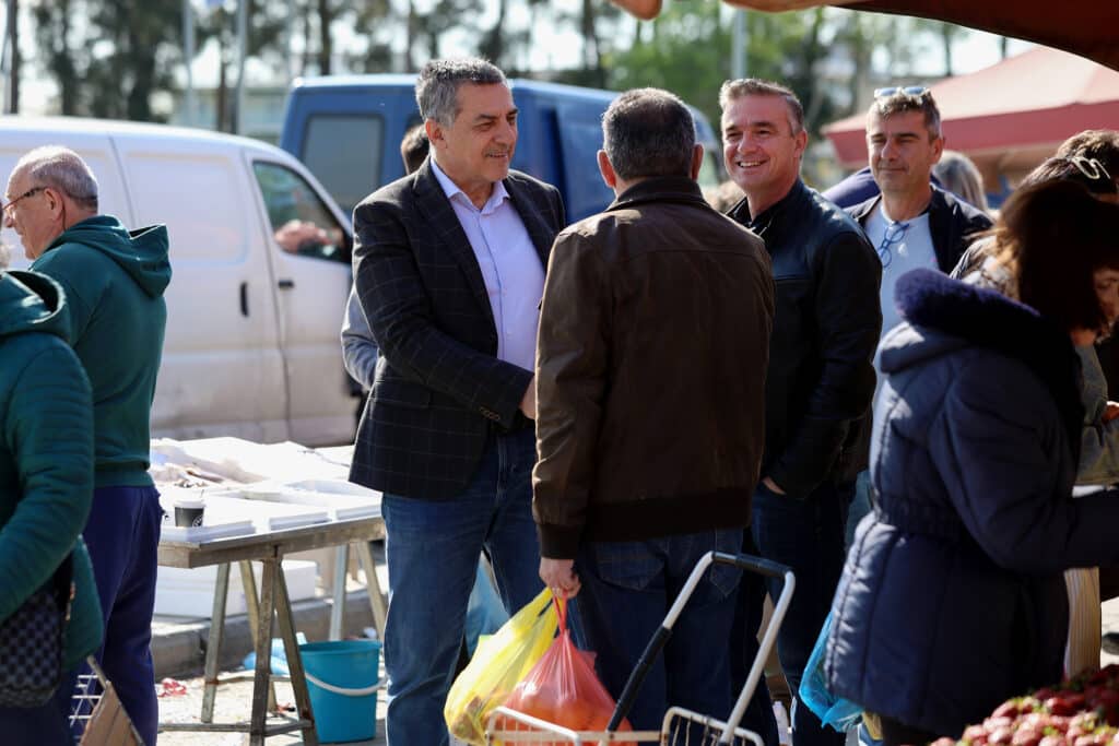 Κουρέτας από λαϊκή Λάρισας: Πίεση σε τιμές και εισόδημα παραγωγών