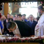 Κουρέτας στη Λάρισα για τον Επιτάφιο Αγίου Νικολάου