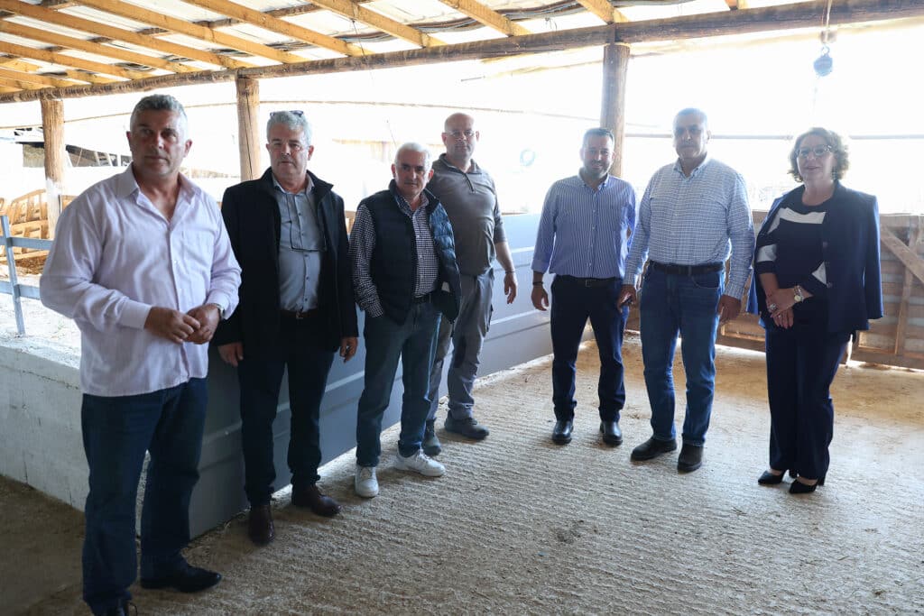 Στο πλευρό των πληγέντων κτηνοτρόφων του Αμπελώνα ο Κουρέτας