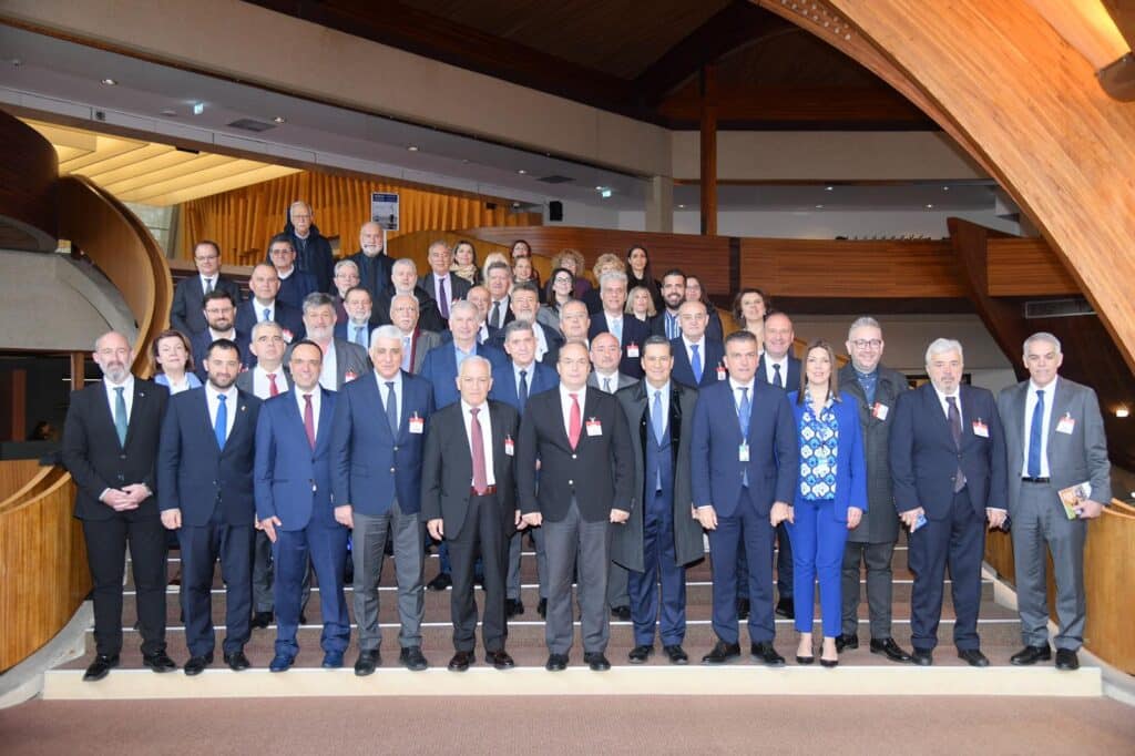 Σακκάς στο Στρασβούργο – Κακοκαιρία χωρίς προβλήματα στα Τρίκαλα