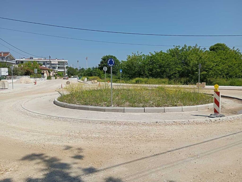 Κόμβος Αλοννήσου: Άσφαλτος τώρα, πλημμύρες μετά;