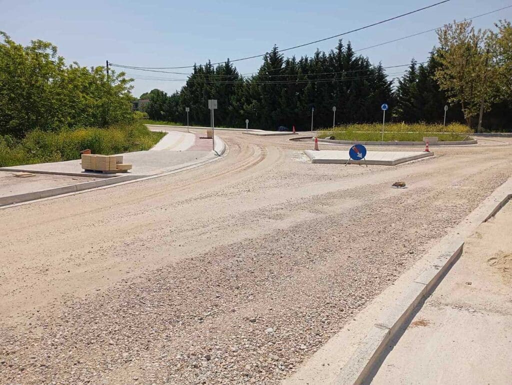 Κόμβος Αλοννήσου: Άσφαλτος τώρα, πλημμύρες μετά;