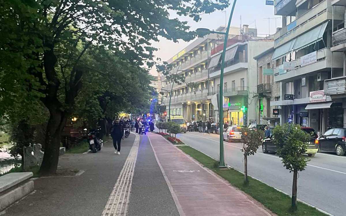 Τροχαίο στην Όθωνος: Δύο τραυματίες μετά από παράσυρση