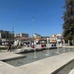 Τρίκαλα: Παιδί έπεσε στο συντριβάνι της πλατείας