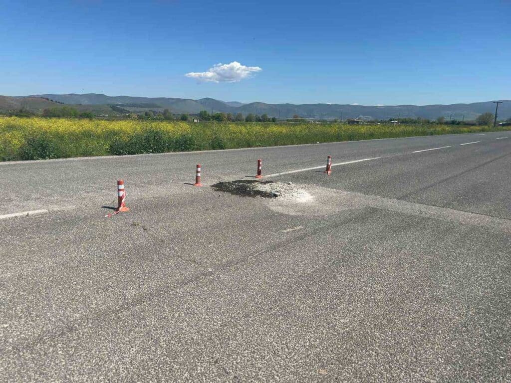 Μπαλκούρα: Η «έξυπνη» λακκούβα που δεν λέει να κλείσει