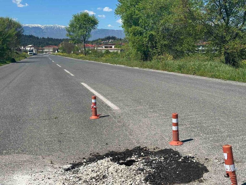 Μπαλκούρα: Η «έξυπνη» λακκούβα που δεν λέει να κλείσει