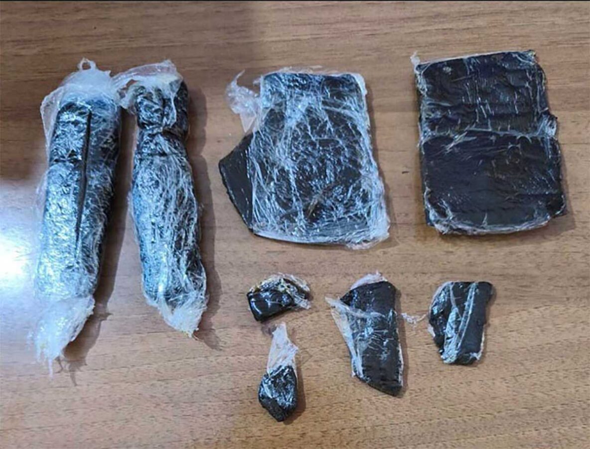 Φυλακές Τρικάλων: Έκρυψε ναρκωτικά σε παντόφλες