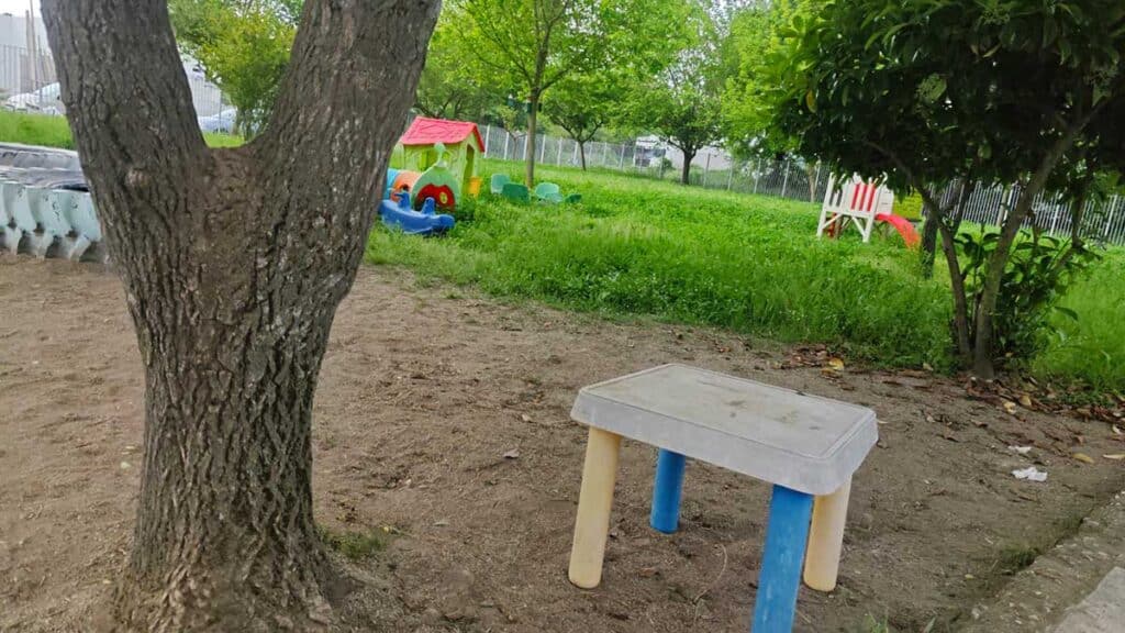 Τρίκαλα: Καθάρισαν το οικόπεδο, «ξέχασαν» το 2ο Νηπιαγωγείο