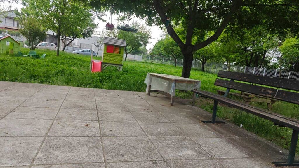 Τρίκαλα: Καθάρισαν το οικόπεδο, «ξέχασαν» το 2ο Νηπιαγωγείο