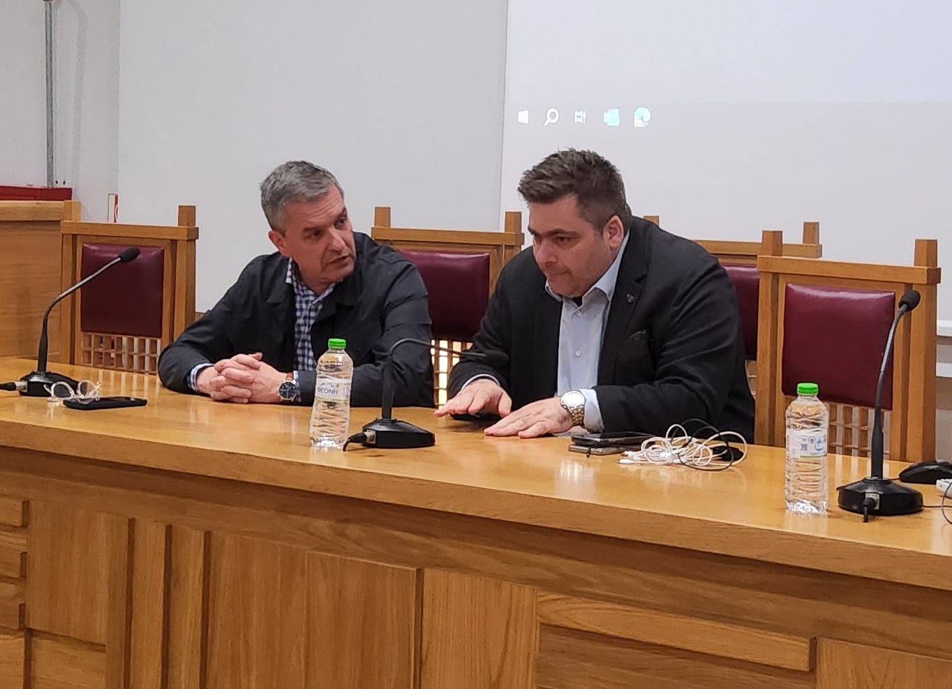 &Sigma;&tau;&omicron; &Epsilon;&pi;&iota;&mu;&epsilon;&lambda;&eta;&tau;ή&rho;&iota;&omicron; &Tau;&rho;&iota;&kappa;ά&lambda;&omega;&nu; &omicron; &Gamma;&iota;ά&nu;&nu;&eta;&sigmaf; &Beta;&omicron;&upsilon;&tau;&sigma;&iota;&nu;ά&sigmaf;