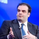 Πιερρακάκης: «Δύναμη πυρός» για νέα μέτρα