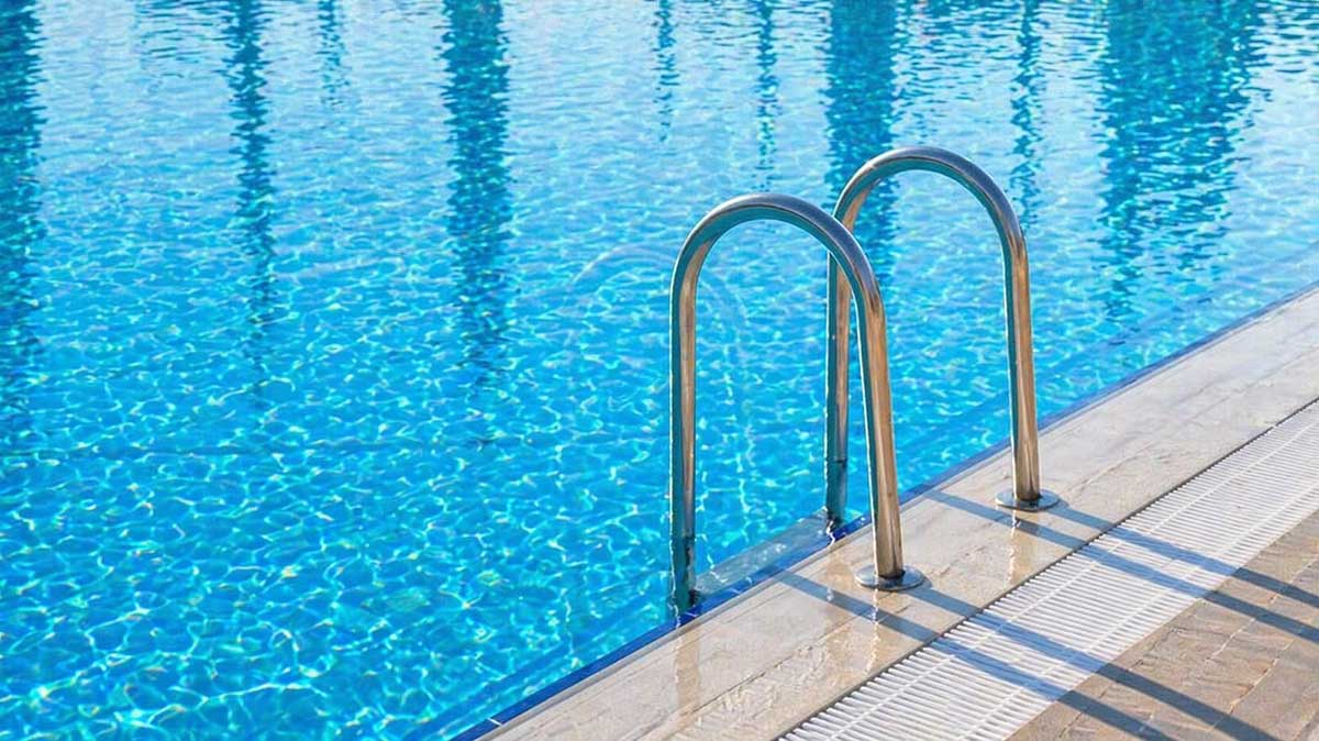 Τρίκαλα: Στο «παρά πέντε» αναβάθμιση για την πισίνα - θερμοκήπιο