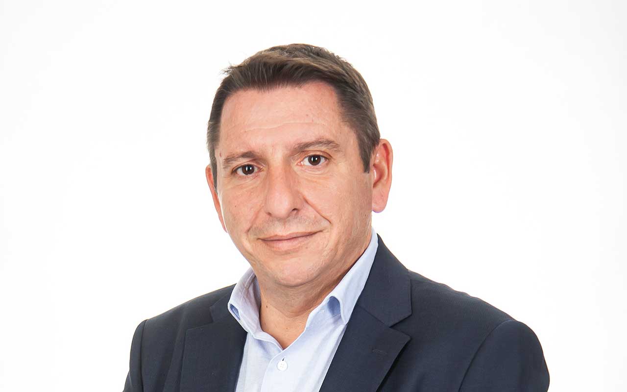 Πύλη: Στο «έλεος» των αδέσποτων οι κάτοικοι