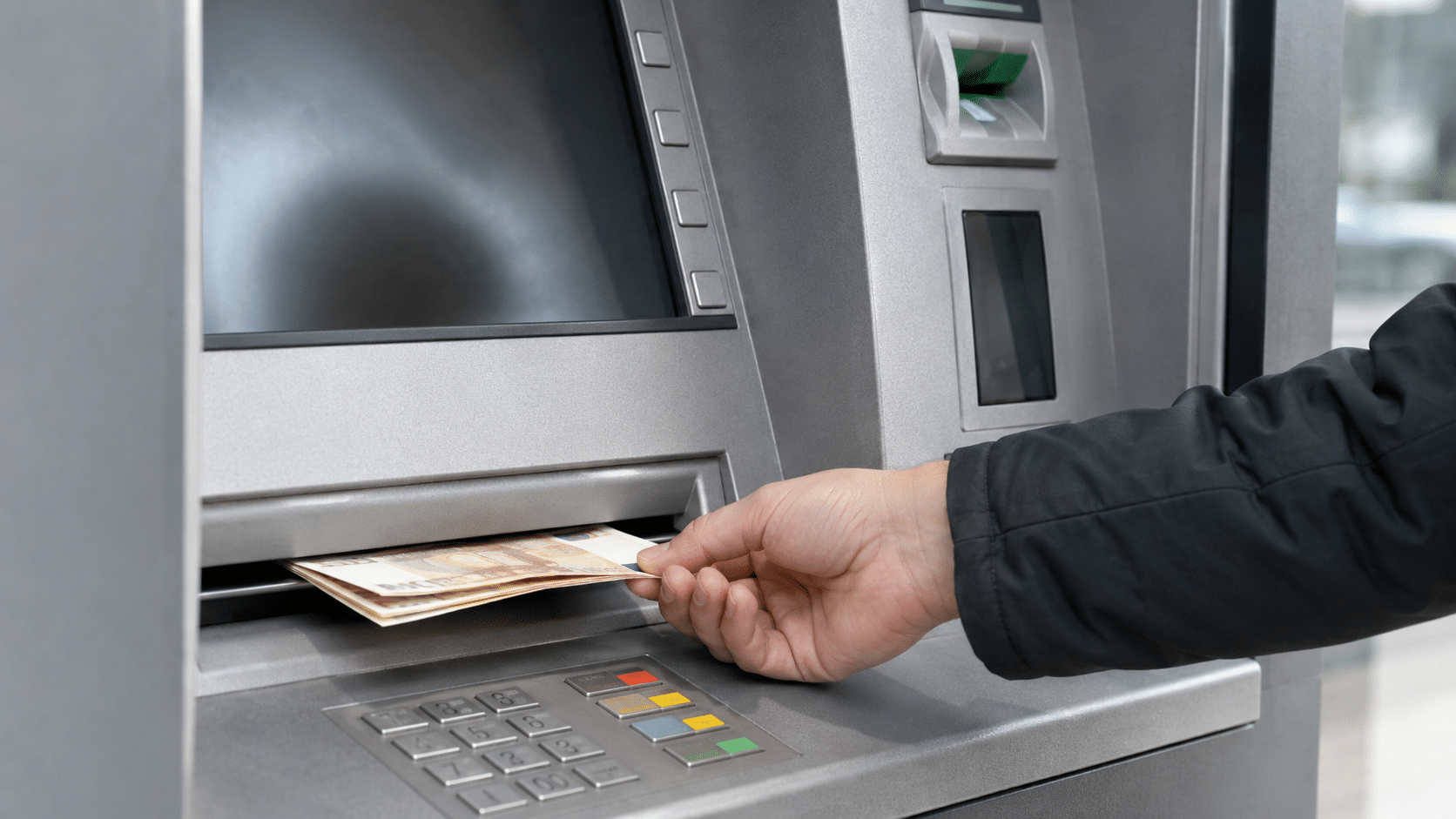 ΟΠΕΚΑ: Πληρώνονται σήμερα τα επιδόματα Μαΐου
