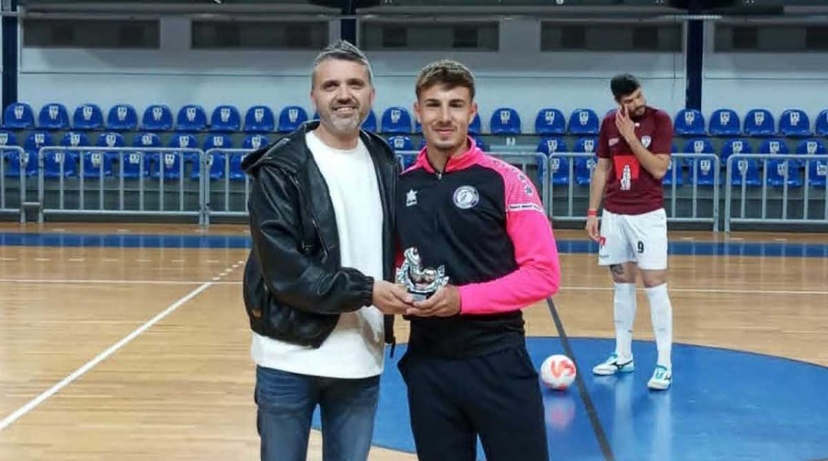 Ιδιαίτερη στιγμή για την Υπεροχή Τρικάλων η βράβευση του Μάνου Κωστάκη!