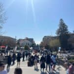 Αγίου Πνεύματος: Κλειστά τα καταστήματα στα Τρίκαλα