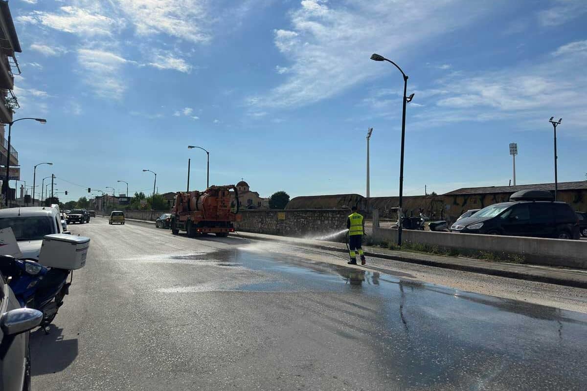 Βασιλείου Τσιτσάνη: Ένας μήνας στη σκόνη