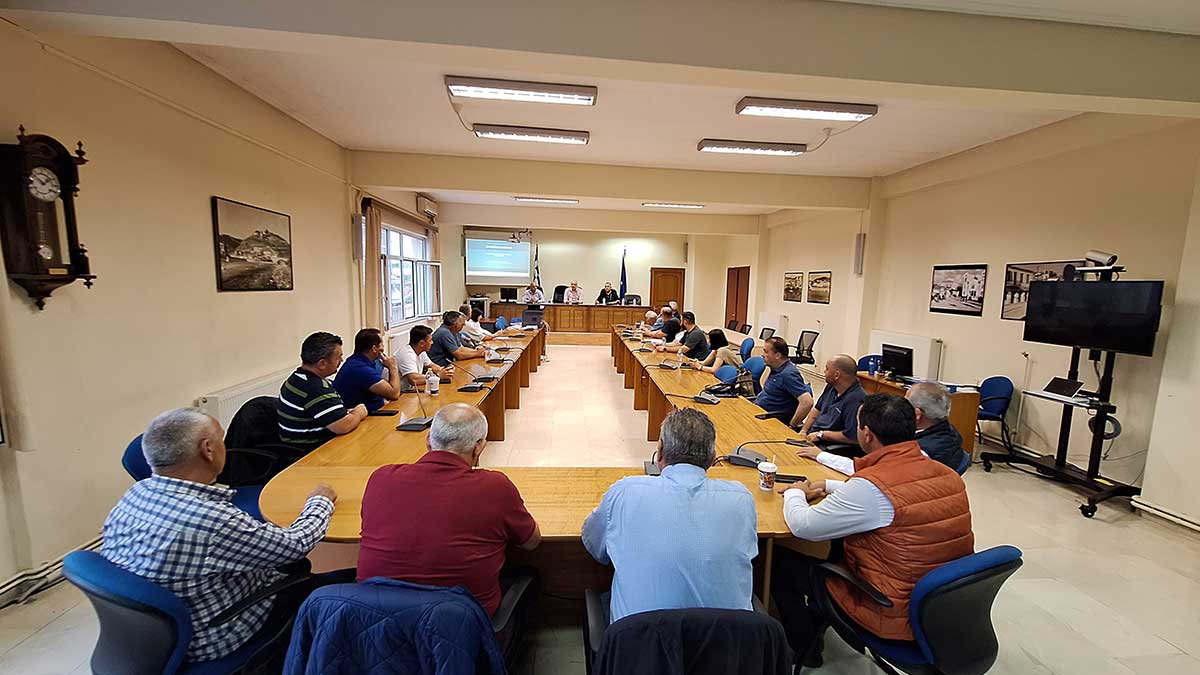 Στο τραπέζι συνεργασίες για τα προϊόντα της Ελασσόνας