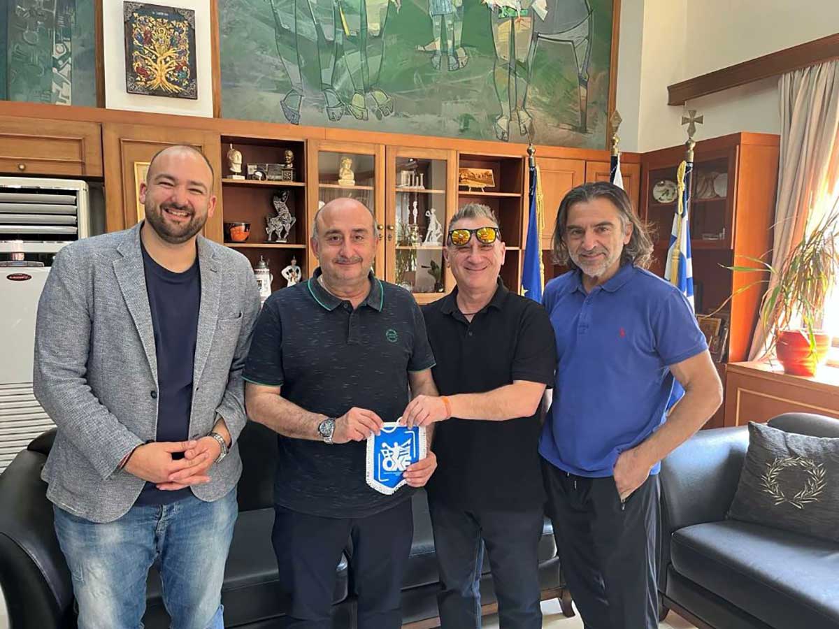Συνάντηση Σακκά με την Ομοσπονδία Χάντμπολ στα Τρίκαλα
