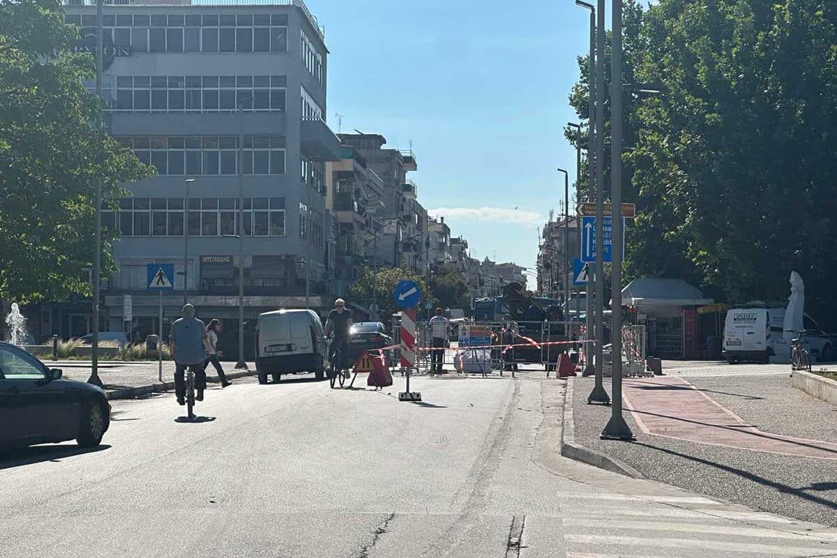 Τρίκαλα: Επισκευάζουν την προβληματική διάβαση