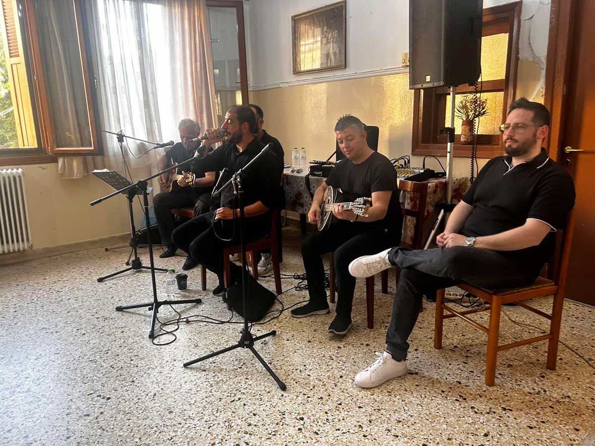 Μουσική βραδιά στο Γηροκομείο Μεγάλων Καλυβίων