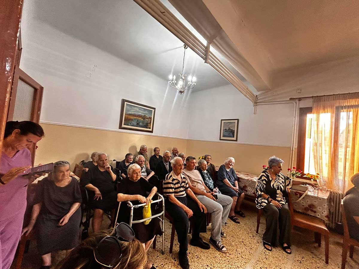 Μουσική βραδιά στο Γηροκομείο Μεγάλων Καλυβίων