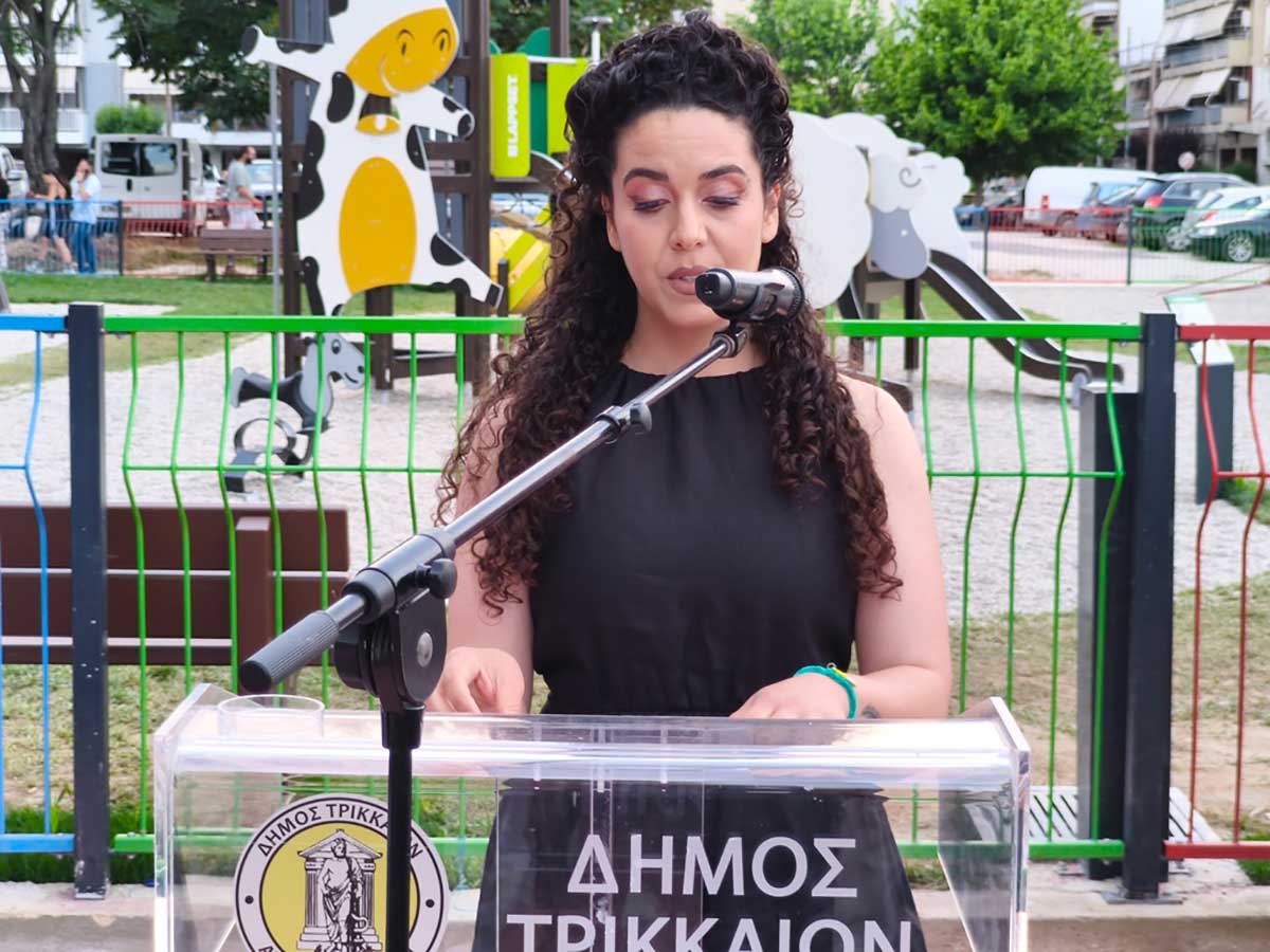 Τρίκαλα: Άνοιξε η νέα πλατεία Σαράντη με παιδική χαρά