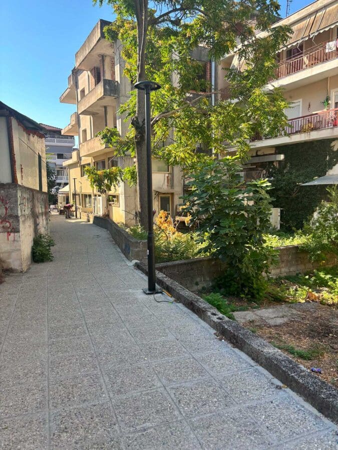 Καλαμπάκα: Νέος φωτισμός στον πεζόδρομο προς την παλιά πόλη