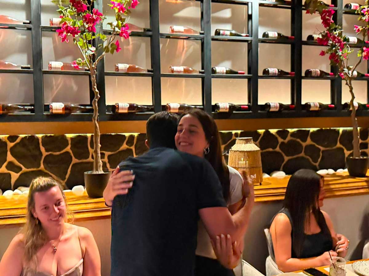 Σκρέκας με τη νέα γενιά της ΟΝΝΕΔ στα Τρίκαλα