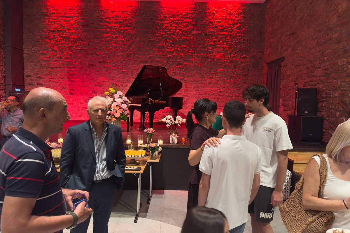 Μαρίνα Κοντοτόλη: Μια βραδιά με τους ανθρώπους της