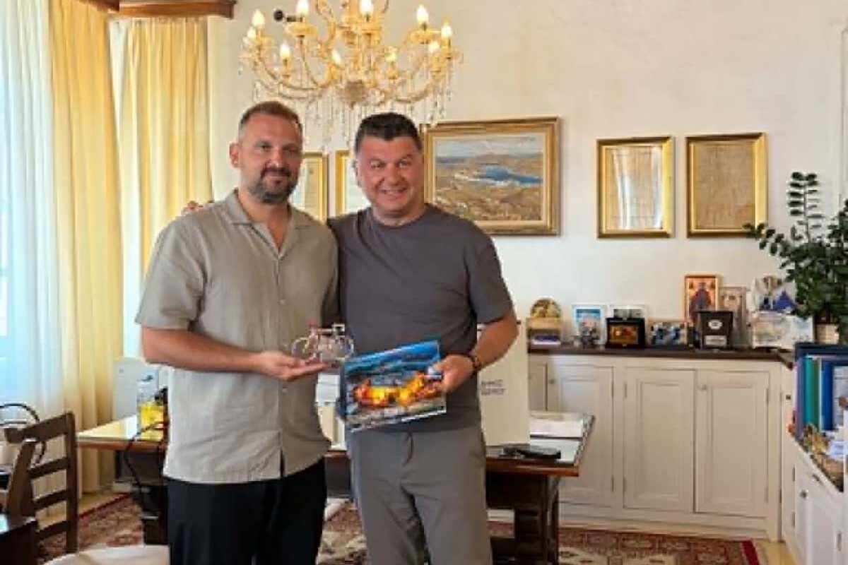 Τρίκαλα και Πάτμος κοντά σε συνεργασία