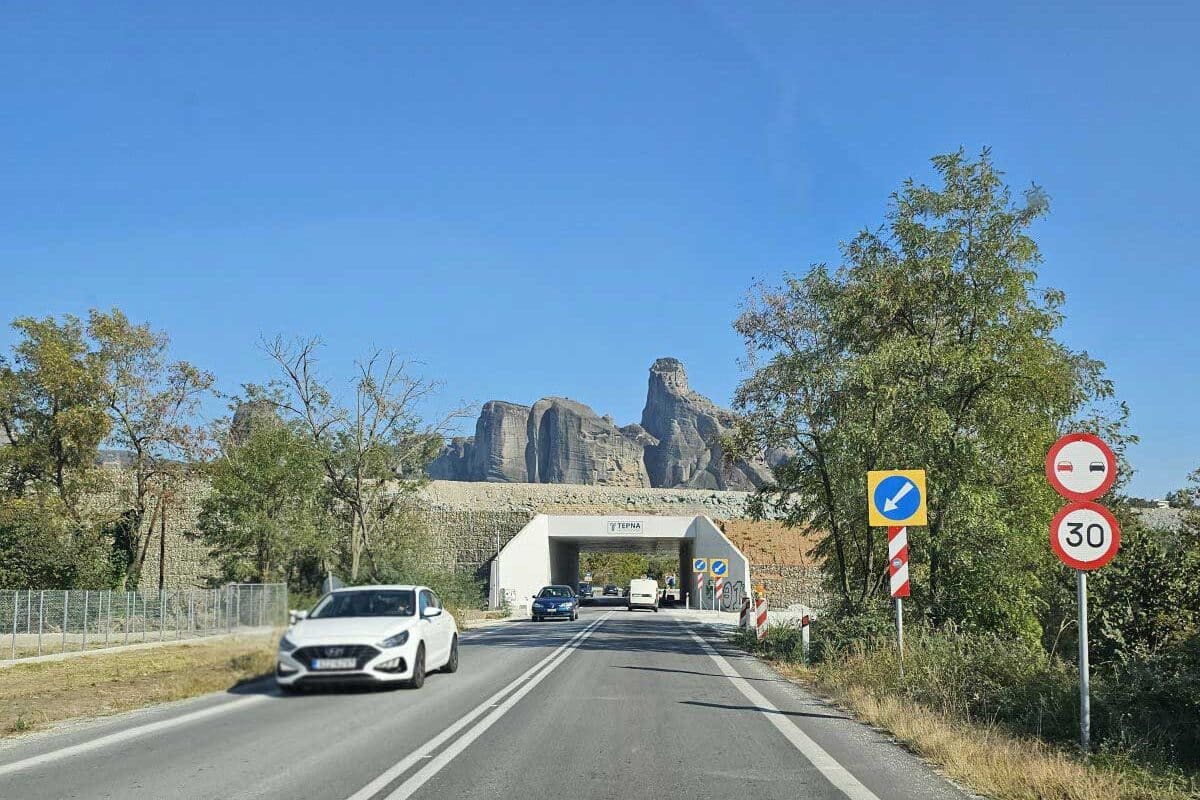 Τραγωδία στον Ε65: Νεκρή γυναίκα στο κλειστό τμήμα